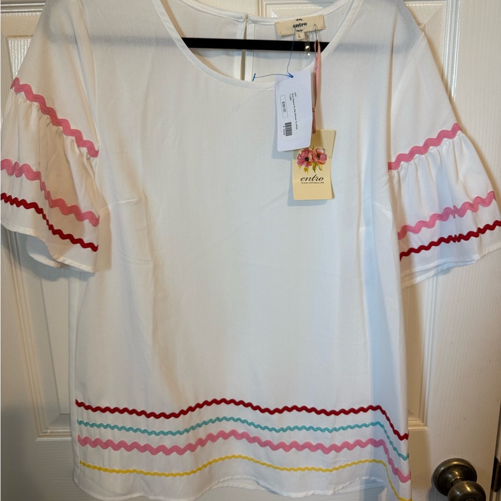 Entro White and Pink Blouse Elegant and Versatile